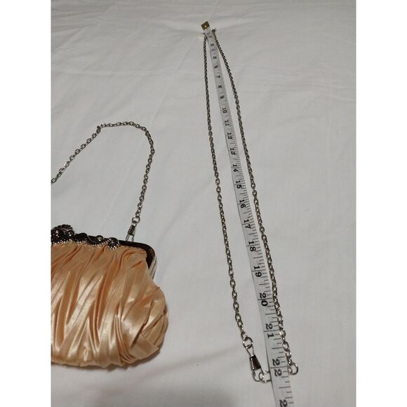 Unbranded clutch shoulder bag / butter yellow satin & crystal / 2 silver chains - Picture 5 of 6
